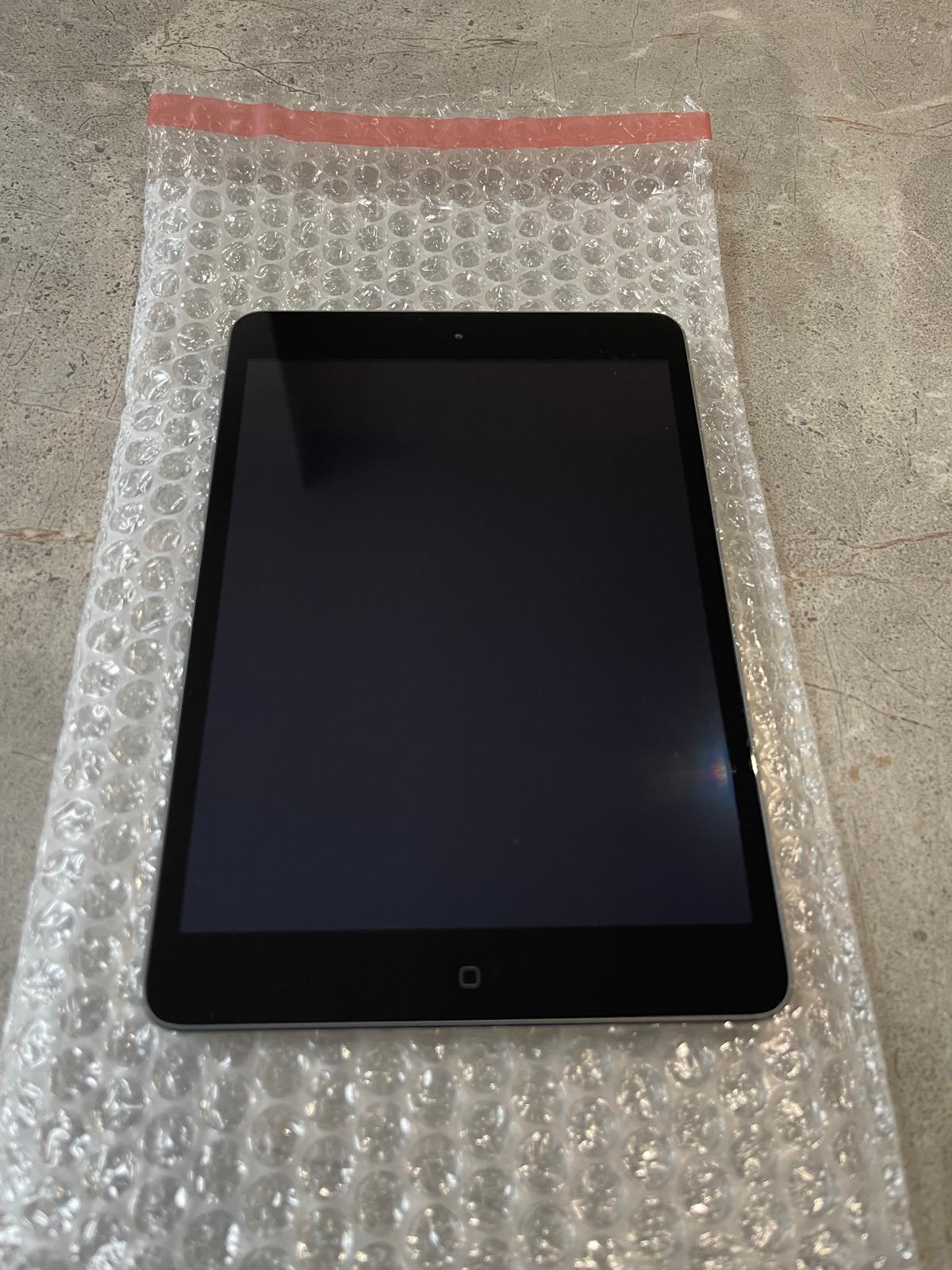 Apple iPad Mini 2 7.9" Retina Display - Space Grey